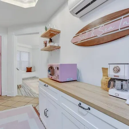 Salt & Sea Inn Unit A-1 Bed 1 Ba Condo W/Pool